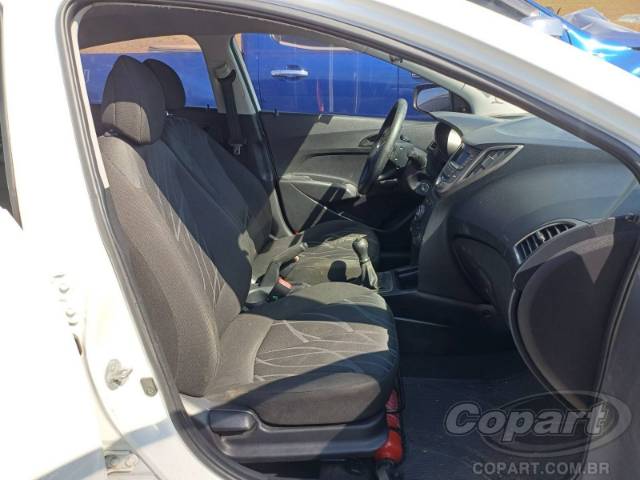 2015 HYUNDAI HB20 