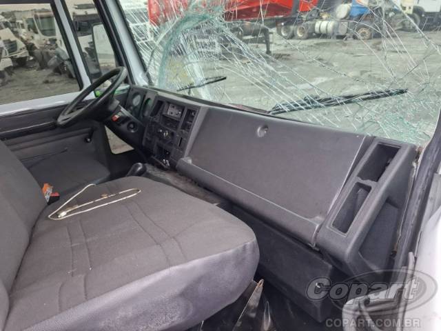 2005 FORD CARGO 815 