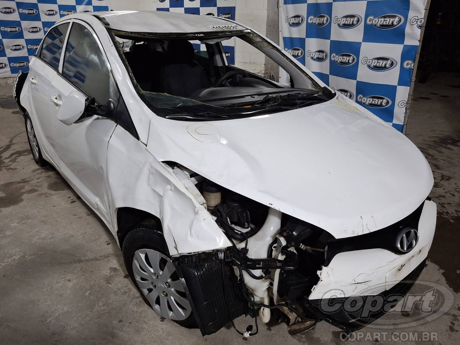 2015 HYUNDAI HB20