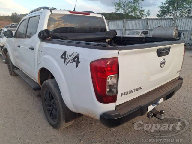 2021 NISSAN FRONTIER CD 