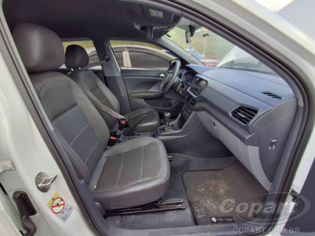 2024 VOLKSWAGEN T-CROSS 