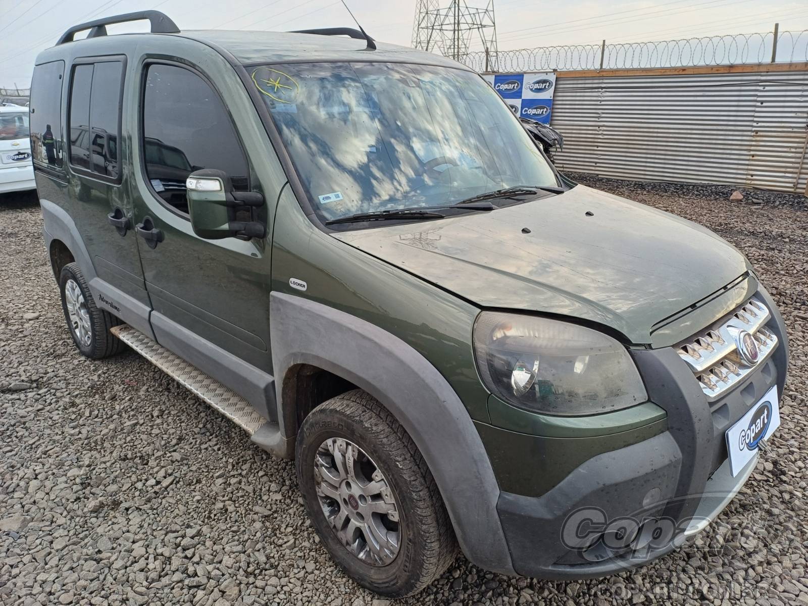 Veículo Fiat Doblo FIAT DOBLO ADVENTURE 1.8 16V E.TORQ 2011 FLEX 2012 em leilão