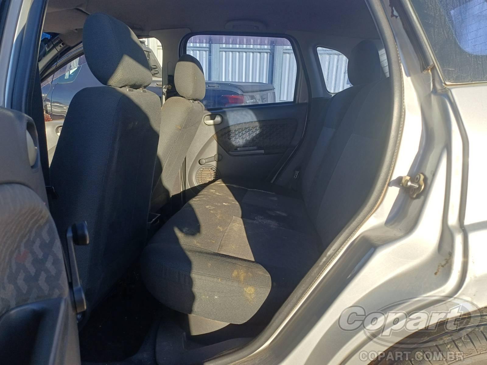 2004 FORD FIESTA — foto 6 de 10
