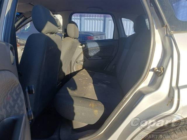 2004 FORD FIESTA 
