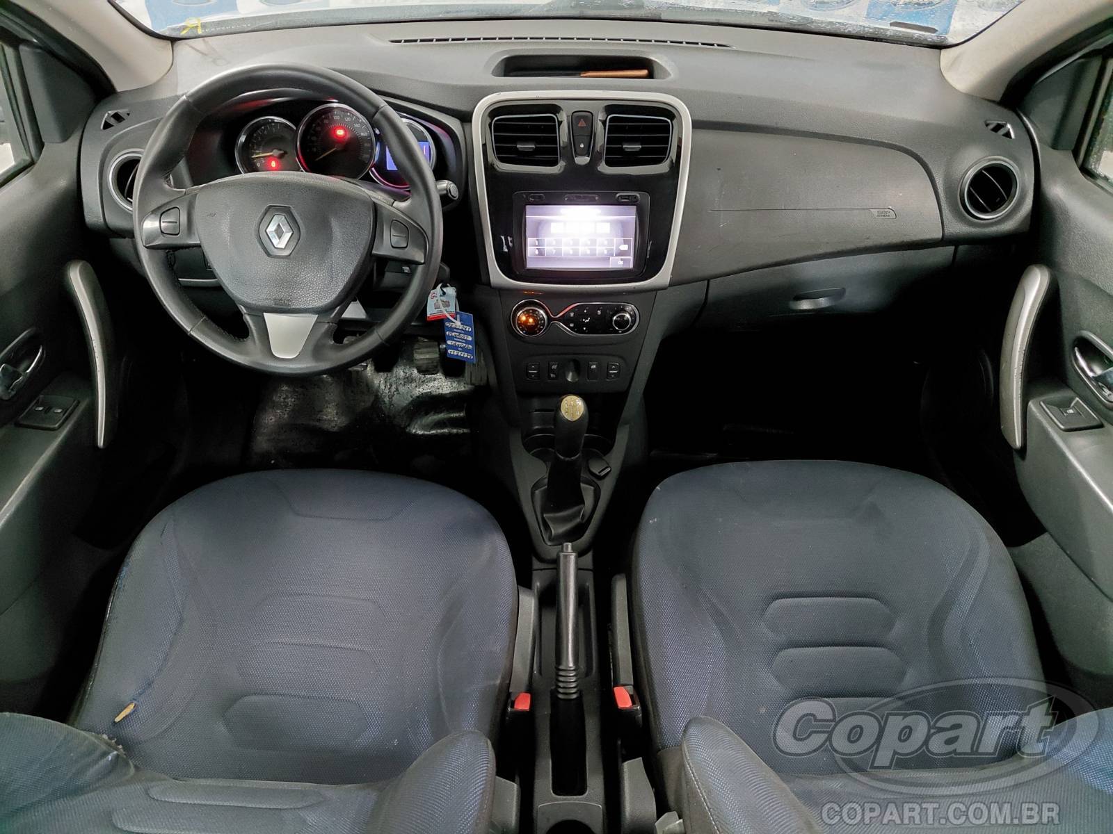 Foto 9 de 10: 2015 RENAULT SANDERO