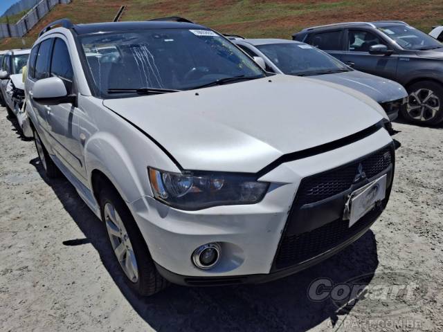 2013 MITSUBISHI OUTLANDER 