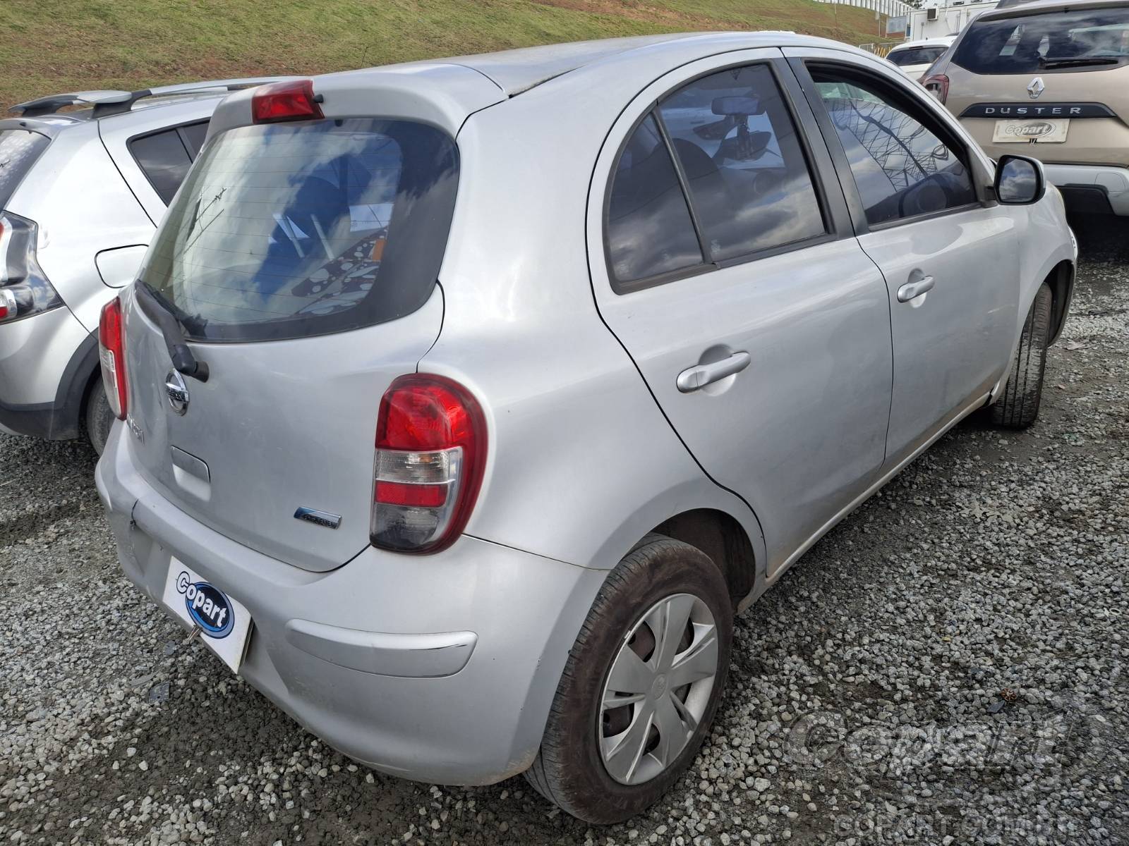 Foto 4: 2014 NISSAN MARCH
