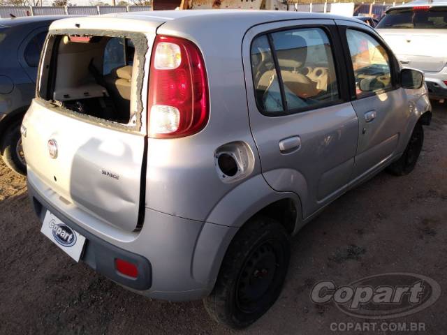2013 FIAT UNO 