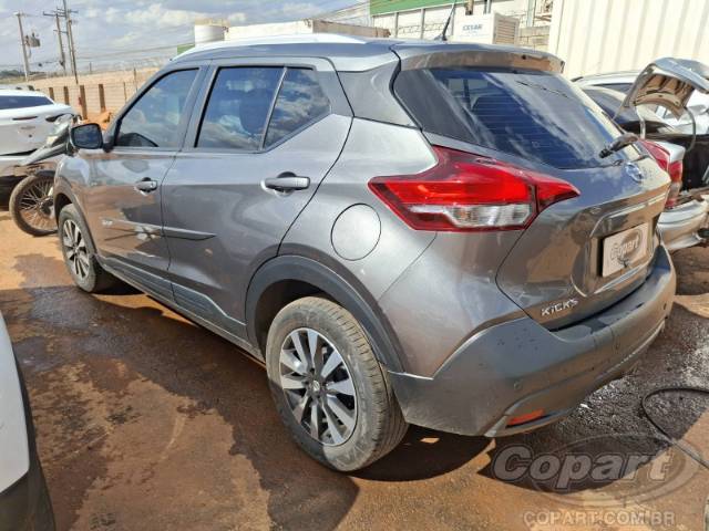 2020 NISSAN KICKS 