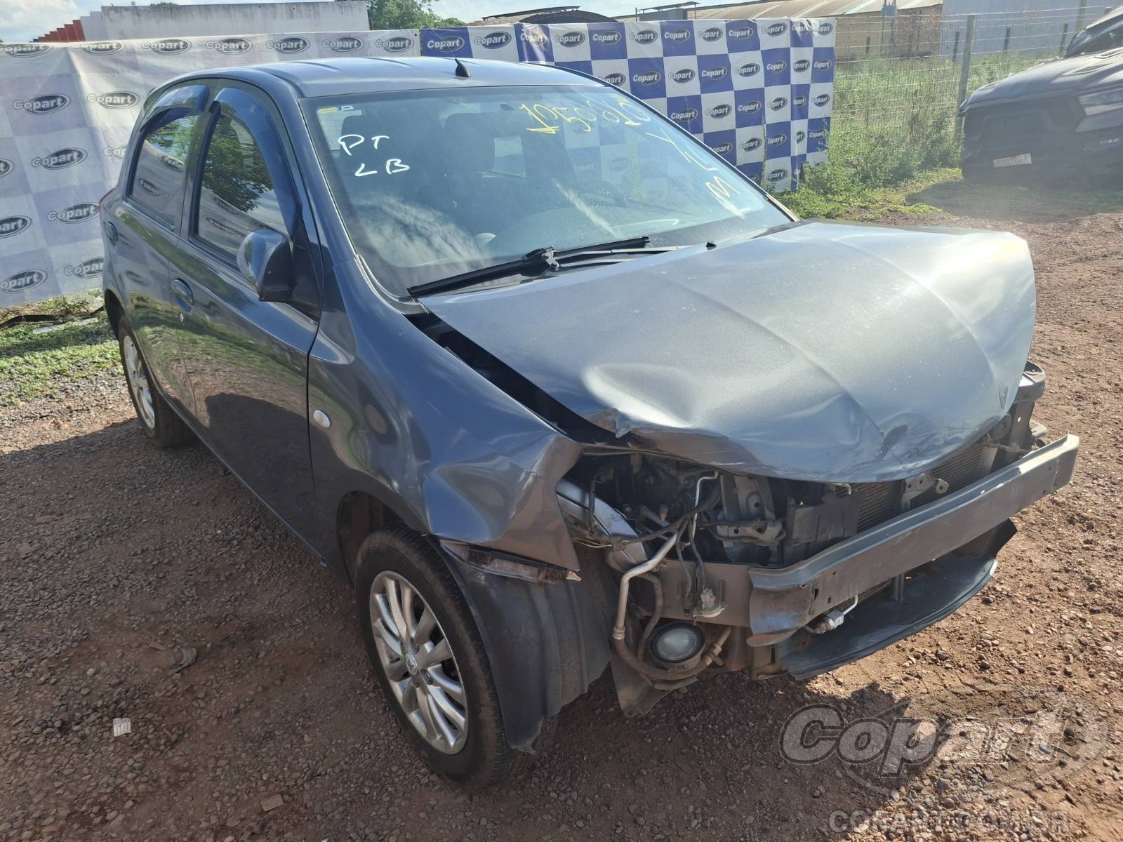 TOYOTA ETIOS XLS 1.5 16V 2013