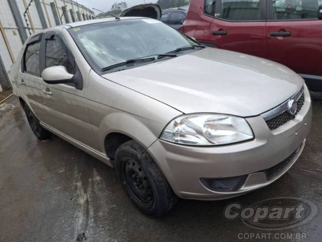 2013 FIAT SIENA 