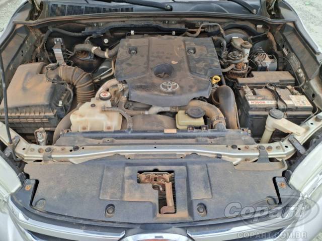 2017 TOYOTA HILUX CD 