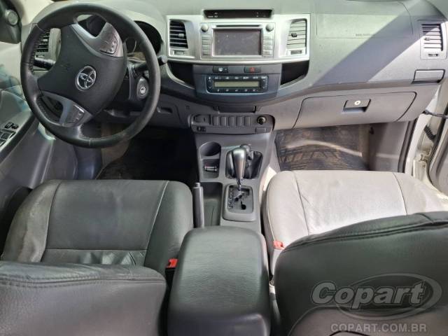 2015 TOYOTA HILUX CD 