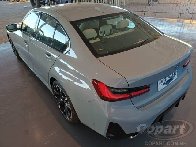 2025 BMW SERIE 3 