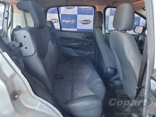 2016 FIAT UNO 