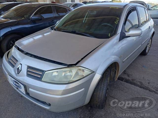 2010 RENAULT MEGANE SEDAN 