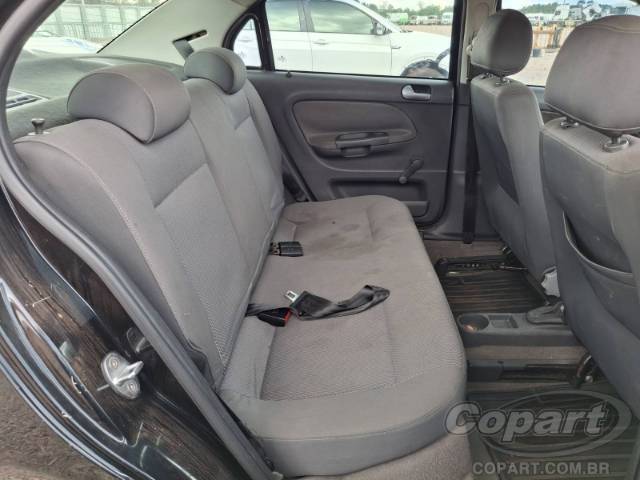 2011 VOLKSWAGEN VOYAGE 