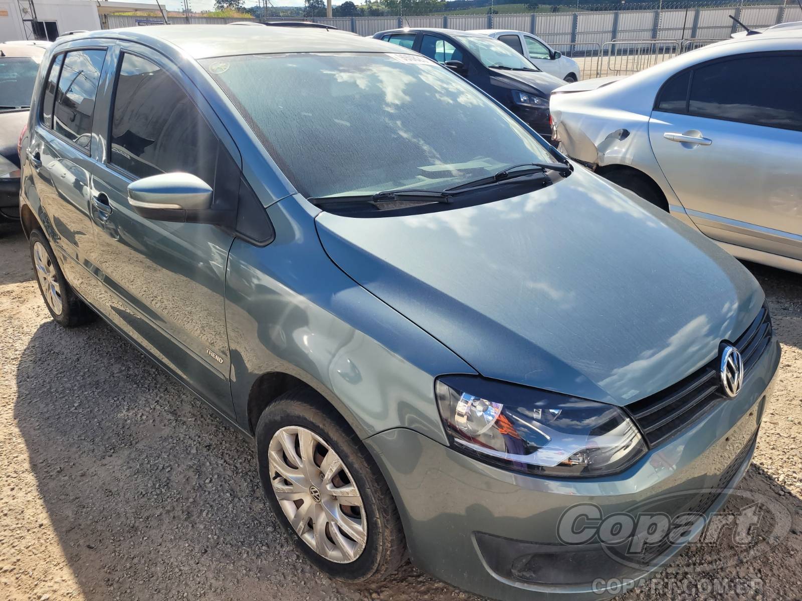Volkswagen Fox 1.0 Total Flex 2012 Pequena Monta