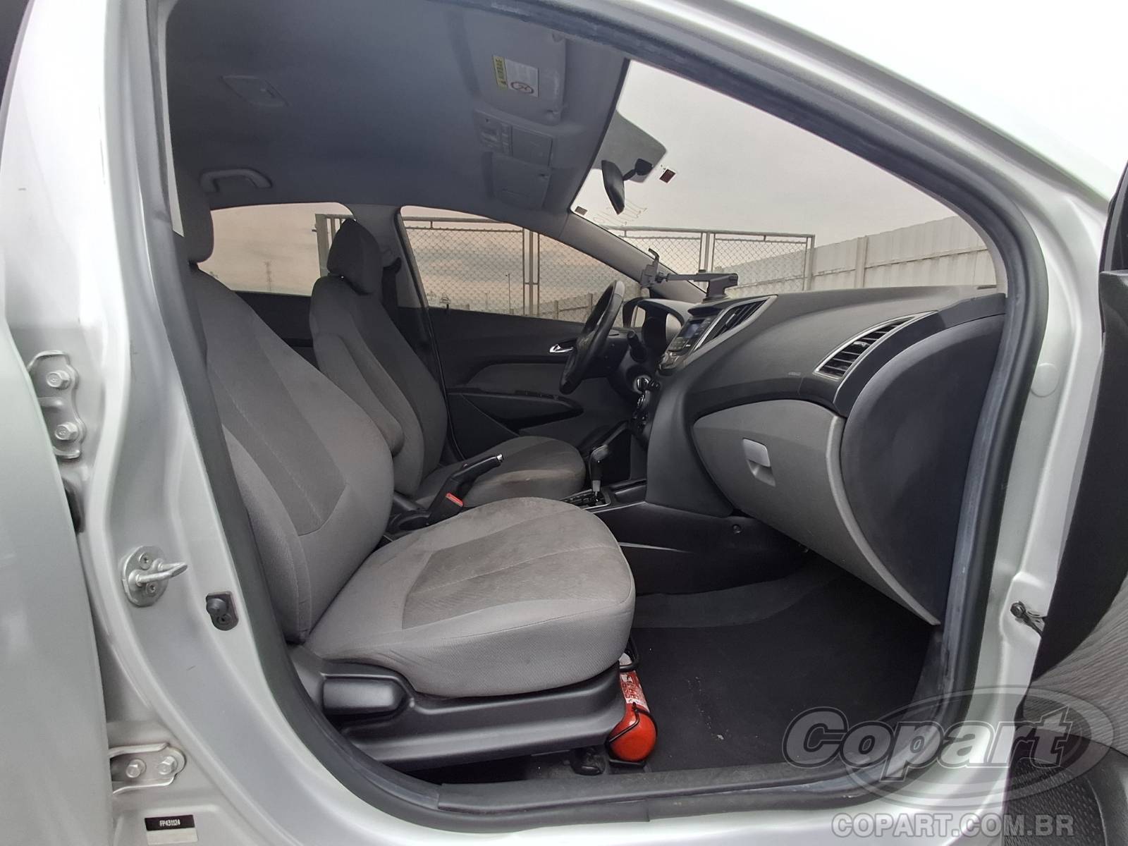 Foto 5: 2015 HYUNDAI HB20S