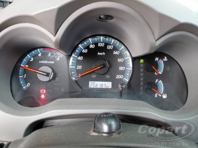 2013 TOYOTA HILUX SW4 