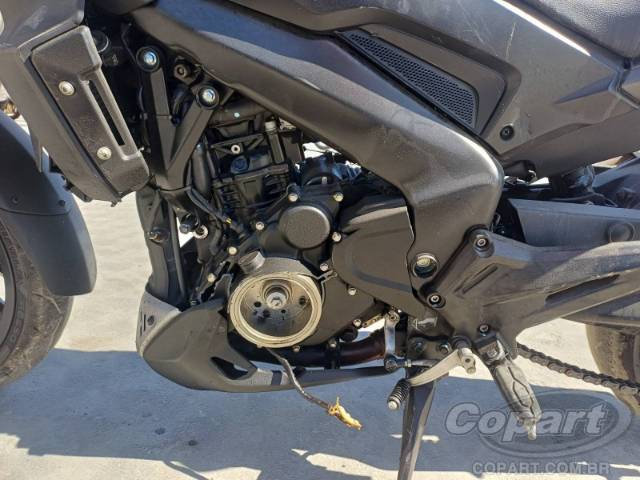 2025 BAJAJ DOMINAR 
