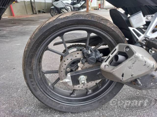 2025 HONDA CB 300F 