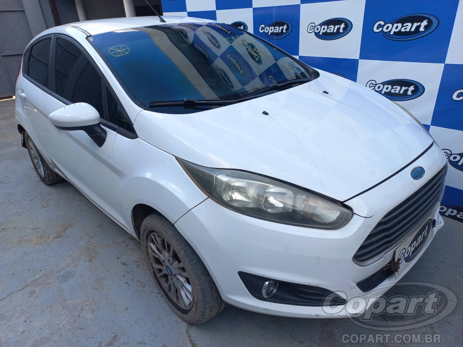 Ford Fiesta 2015 em leilão — AM