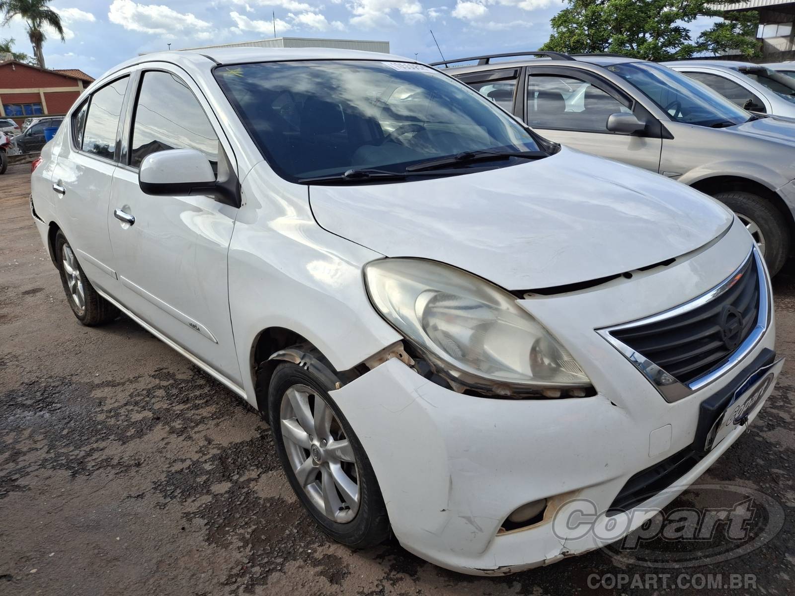 Veículo Nissan Versa 2014 NISSAN VERSA SL 1.6 16V FLEX 2014 em leilão
