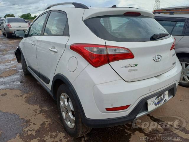 2014 HYUNDAI HB20 