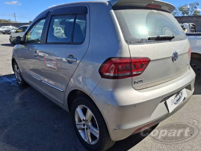 2015 VOLKSWAGEN FOX 