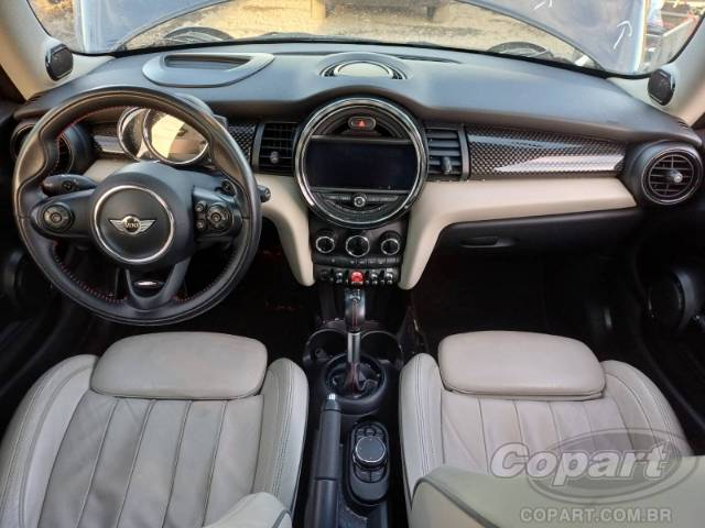 2018 MINI COOPER 