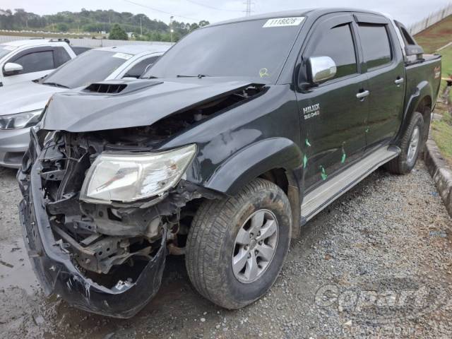 2013 TOYOTA HILUX CD 