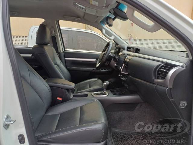 2021 TOYOTA HILUX CD 