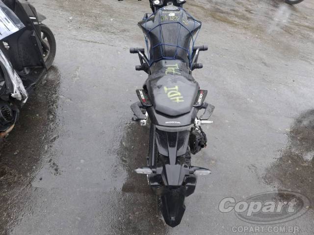 2026 HONDA CB 300F 
