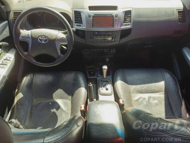 2015 TOYOTA HILUX CD 