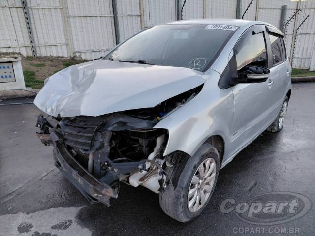 2013 VOLKSWAGEN FOX 