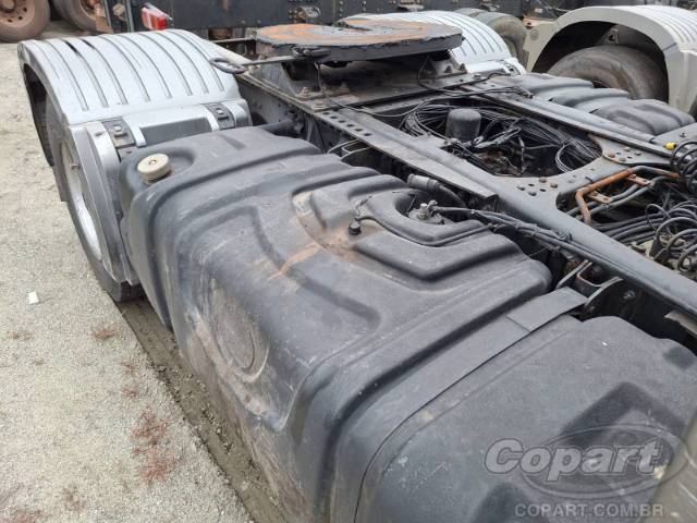 2011 MERCEDES BENZ AXOR 