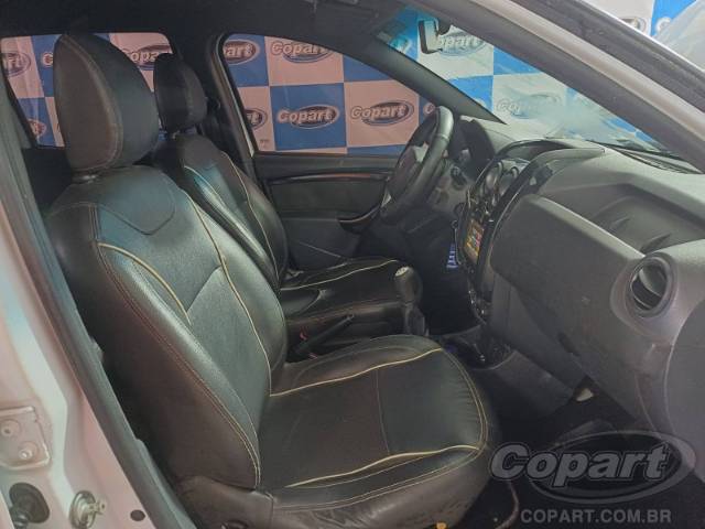 2021 RENAULT DUSTER OROCH 
