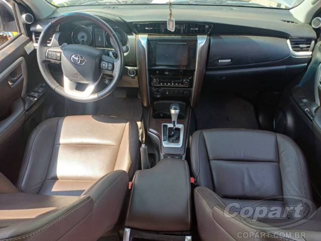 2018 TOYOTA HILUX SW4 