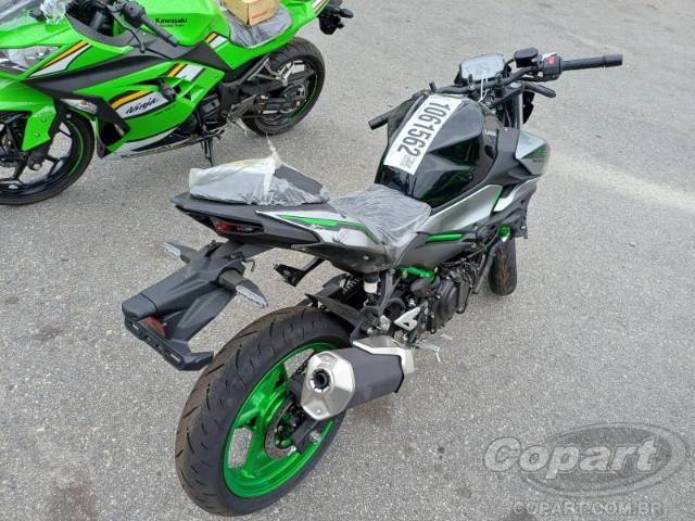 2025 KAWASAKI Z500 