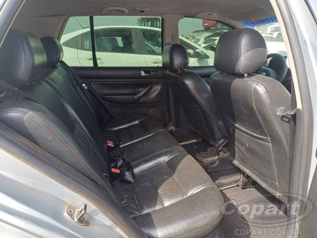 2003 VOLKSWAGEN GOLF 