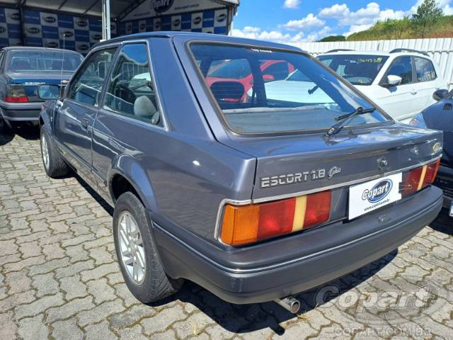 1989 FORD ESCORT 