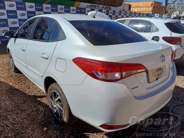 2023 TOYOTA YARIS SEDA 