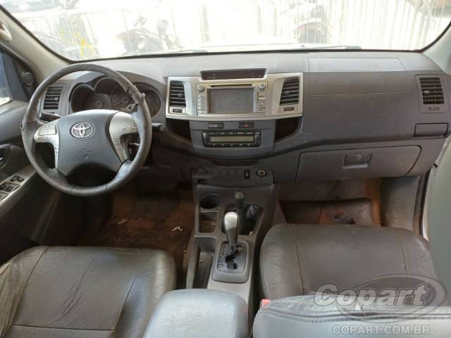 2012 TOYOTA HILUX CD 