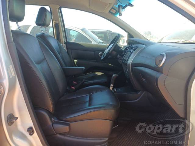 2014 NISSAN LIVINA 