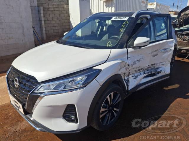 2023 NISSAN KICKS 