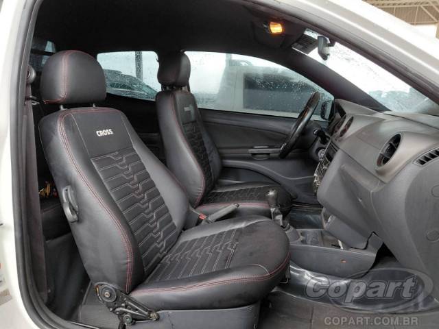 2016 VOLKSWAGEN SAVEIRO CD 