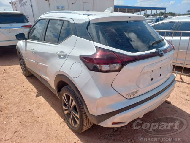 2025 NISSAN Kicks Play 
