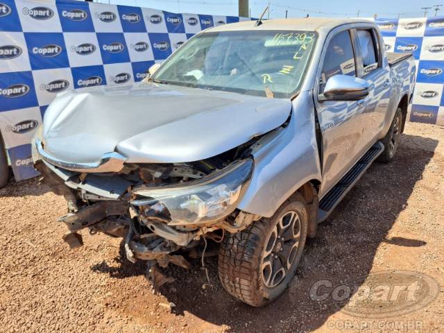 2021 TOYOTA HILUX CD 
