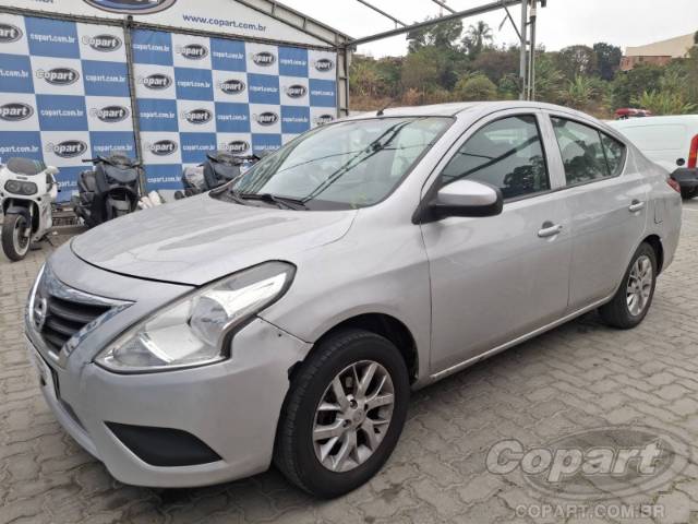 2017 NISSAN VERSA 
